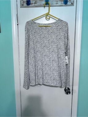 Women's White Long-Sleeve Dot-Print Top Size XL